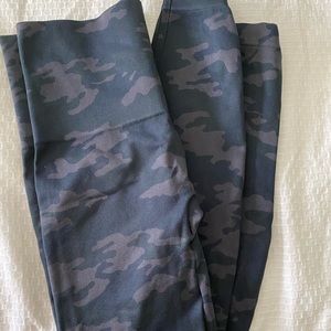 Spanx leggings dark camp print size large